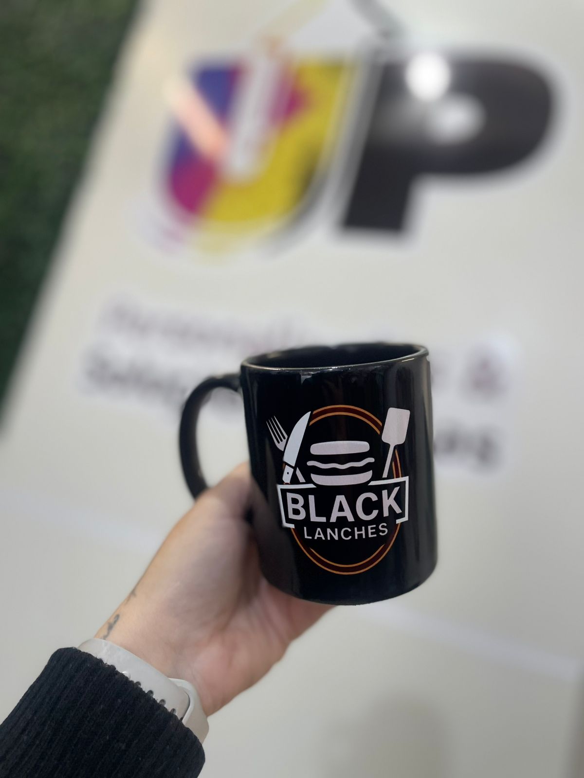 Caneca preta personalizada